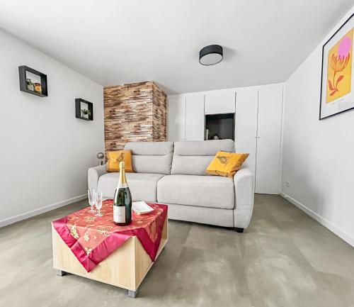 Studio moderne, cosy, parking, parfait en duo in Geispolsheim