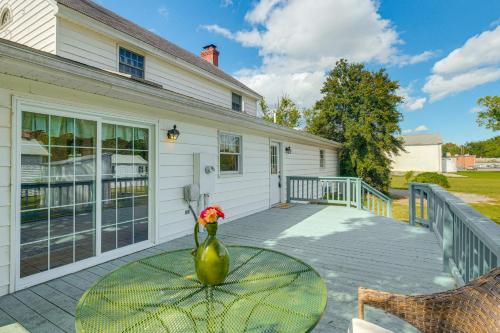 Walk to Dtwn Warsaw: Family Home w/ Deck! in Warsaw (VA)