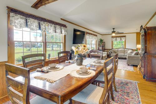 Walk to Dtwn Warsaw: Family Home w/ Deck! in Warsaw (VA)