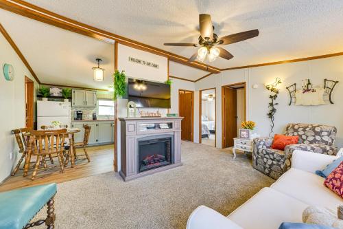 Walk to Houghton Lake! Family Retreat w/ Patio in Houghton Lake (MI)