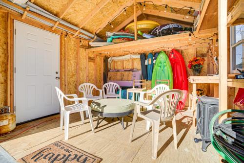 Walk to Houghton Lake! Family Retreat w/ Patio in Houghton Lake (MI)