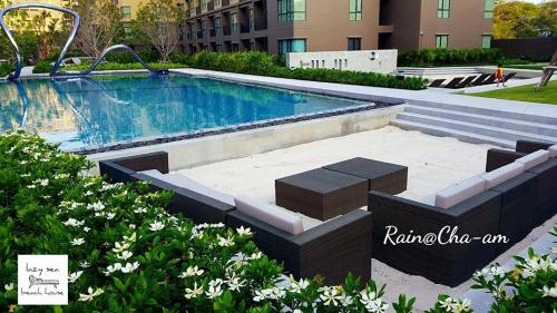 Rain by Lazy Sea Beach House, Cha Am (photo 10)