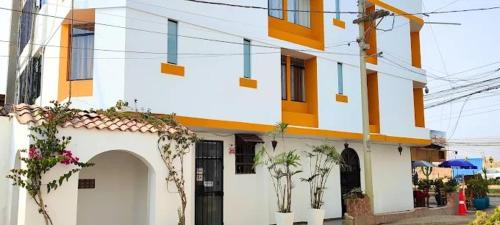 Hostal los pulpos in Punta Hermosa