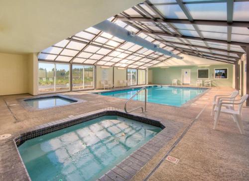 Peldbaseins, WorldMark Surfside Inn in Ocean Park (WA)