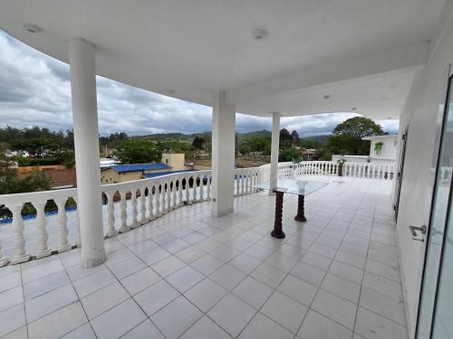 Alisos Suite FC Torre 2 in Los Alisos
