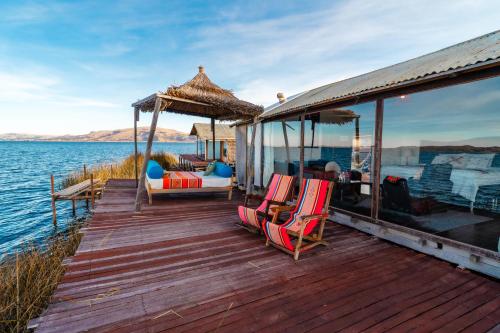 المنطقة المحيطة, Uros Titicaca Lodge in Uros Islands