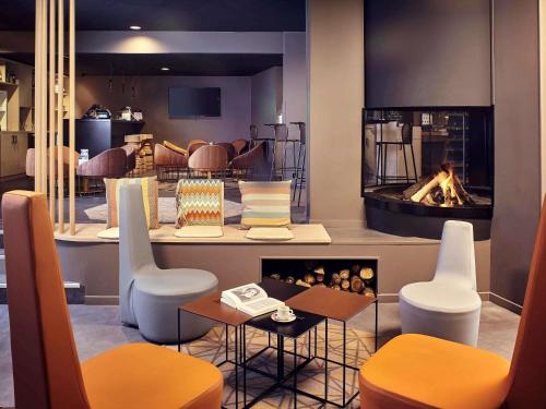 Фасада на хотела, Hotel Mercure Paris Sud Les Ulis Courtaboeuf in Лес-Улис