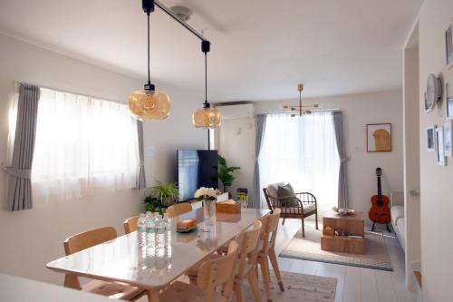 鎌倉 江ノ島 新築貸切一戸建て全館浄水システム完備 海近く 江ノ島が見える 露天テラス 無料駐車2台付