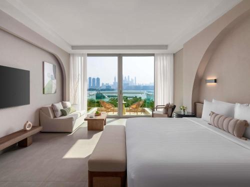 room detail thumbnail 1