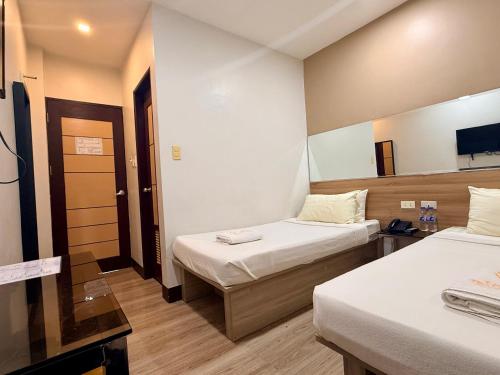Vigan Traversa Hotel Room Type - Standard Twin Room