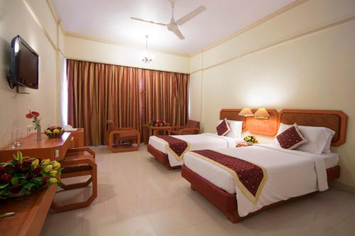 Executive Double or Twin Room room in Dolphin Hotel