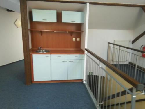 2 twin beds