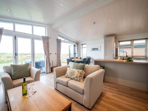 Modern lodge on golf course with spa facilities gîte à louer Blackawton The Mount