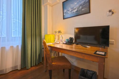 Rembrandt Hotel - image 9