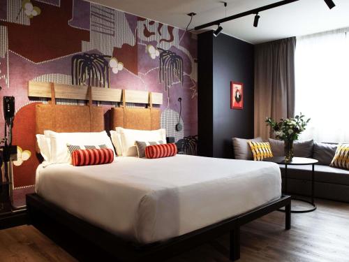Mercure Roma Cinecittà, Rome