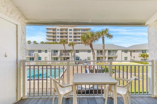 Colony Beach Club 220 in New Smyrna Beach, USA