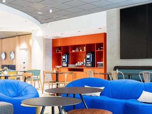 Фасада на хотела, greet Hotel Paris 13 Porte d'Italie in Ivry-sur-Seine