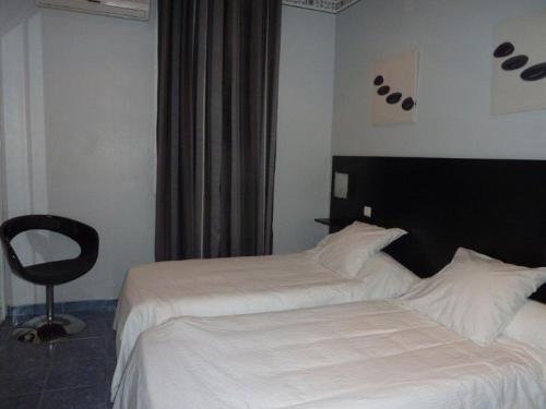 2 twin beds