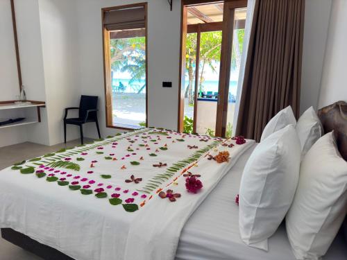 Beach Inn Vashafaru in Haa Alif Atoll