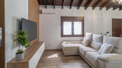 Casa Maroma Canillas de Albaida by Ruralidays in Canillas de Albaida