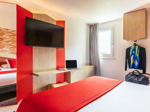 1 queen bed