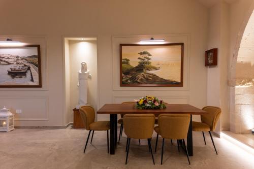 Captain's House Hotel Suites & Apartments – Panormo, OK