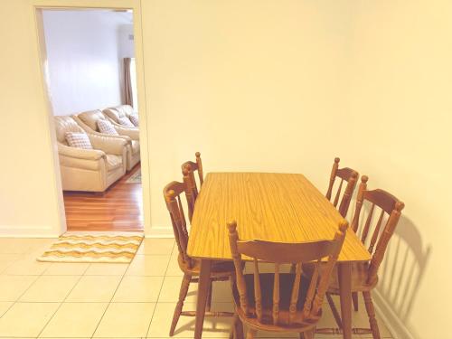 Facilities, Spacious Luxe Rooms - Prime location in Earlwood & close to shops in Marrickville