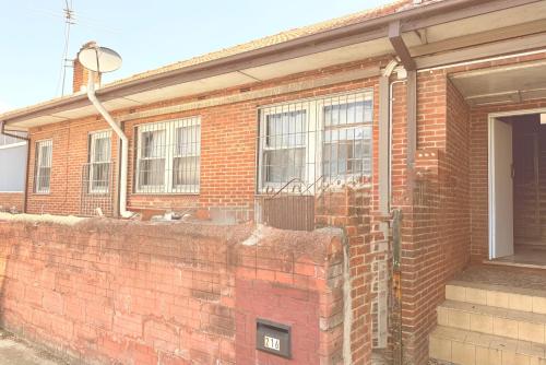 Exterior view, Spacious Luxe Rooms - Prime location in Earlwood & close to shops in Marrickville