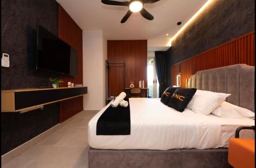 7-10mins subang airport premium luxury studio 2pax - image 13
