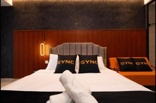 7-10mins subang airport premium luxury studio 2pax - image 14