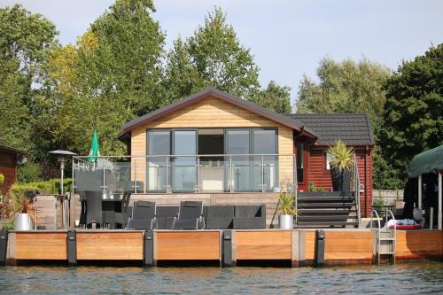 The Boathouse Lodge in Fairford