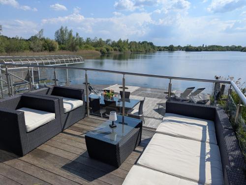 The Boathouse Lodge in Fairford