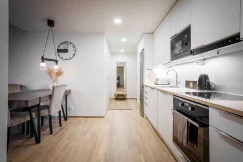 Konyha,  négyzetméteres, 1 hálószobás Ház 1 fürdőszobával Haaga területén (Eco-apt & balcony near Mall of Tripla, Helsinki) in Haaga