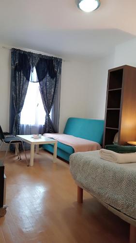 Po1-TPSA17-3D- ROOM Porte maron, Parigi