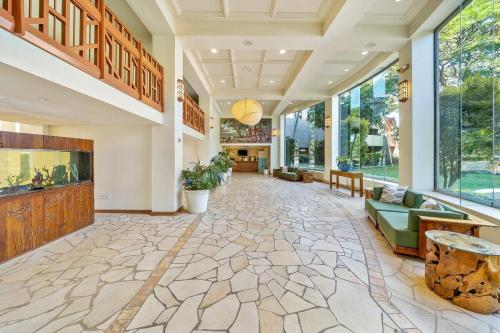 Kaanapali Shores 940 · KS 940 Top Floor Studio w Ocean Views AC in 拉海納