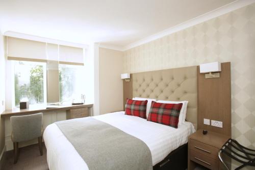 Ambassador Hotel - image 7