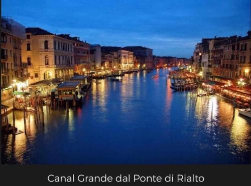 AT HOME Mogliano come a casa ma in vacanza in 莫利亞諾韋內托