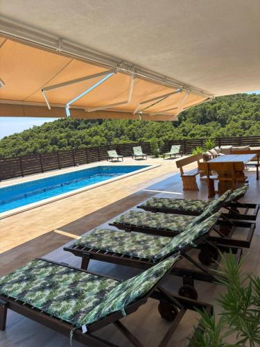 Villa Prezzi – khách sạn tại Povlja
