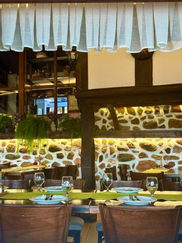 Restorāns, Kutmichevica Restaurant & Boarding house in Vevcani