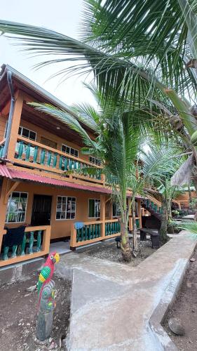 Las Palmeras OceanView Hotel and Dive Center in Little Corn Island
