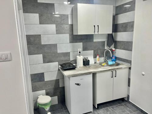 Studio Apartman Treće Nebo (Studio Apartman Trece Nebo) in Korenita