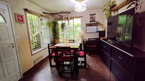 Shared lounge/TV area, Entre Arboles in Barrio Cuyaya