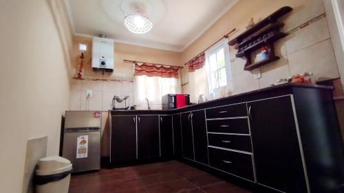 Kitchen, Entre Arboles in Barrio Cuyaya