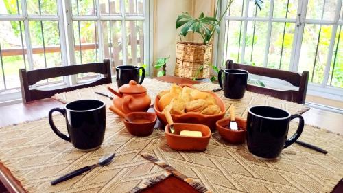 Food and beverages, Entre Arboles in Barrio Cuyaya