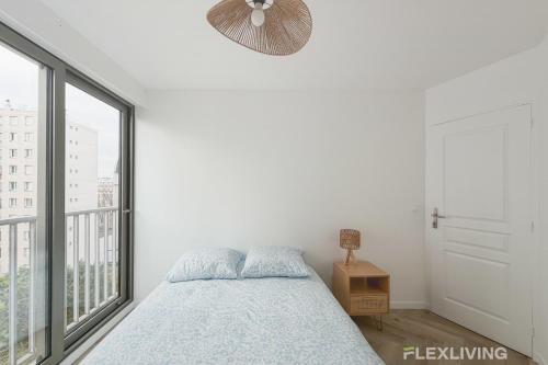 Modern room in T7 in Paris 20