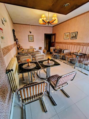 Hotel Ritz - image 3