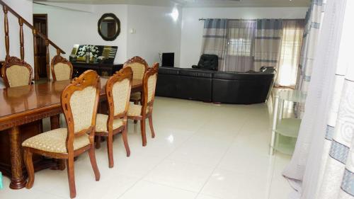 Kuras Family House in Serrekunda