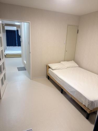 Shinsaibashi's home911 USJ Oceanarium Osaka Castle Umeda Namba subway direct opposite Shinsaibashi 心斋桥的家911USJ海洋馆大阪城梅田难波地铁直达 心斋桥对面