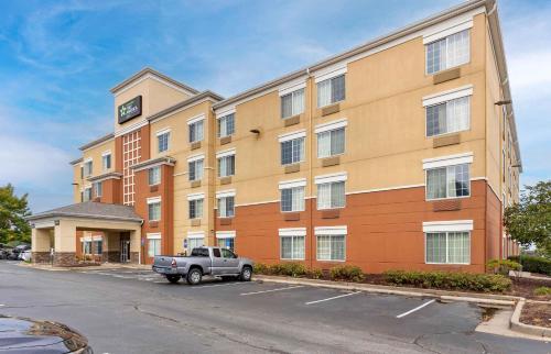 Extended Stay America Suites - St Louis - Westport - Central in Maryland Heights, USA