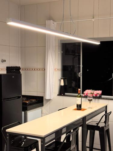 Quarto aconchegante com vista praia - localização excepcional - Não é Ap completo (Quarto aconchegante com vista praia - localizacao excepcional - Nao e Ap completo) in Lagoa Da Prata